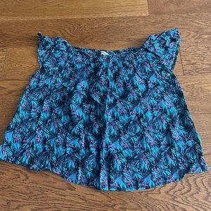 Off the shoulders top